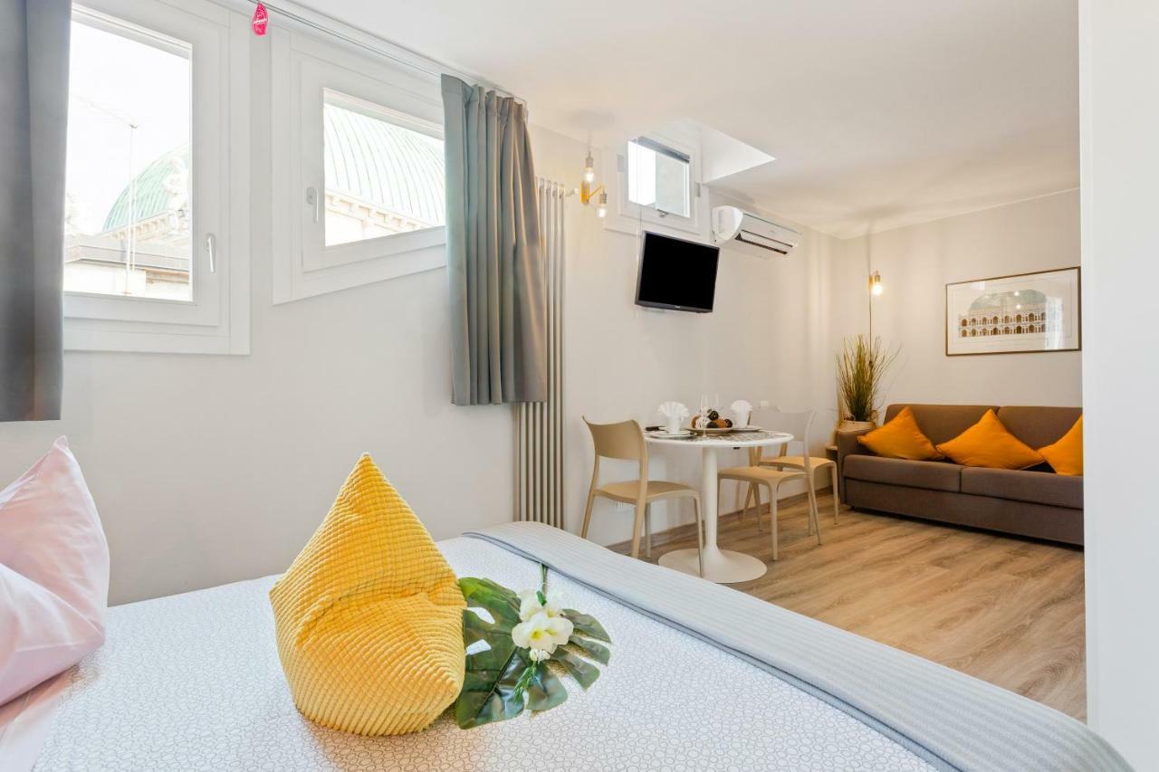 Piazzetta Palladio Romantic Studio Apartment Vicenza Bagian luar foto