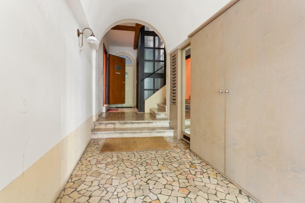 Piazzetta Palladio Romantic Studio Apartment Vicenza Bagian luar foto